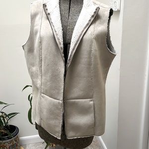 Chico’s zipper vest. Faux fur lining and faux suede.